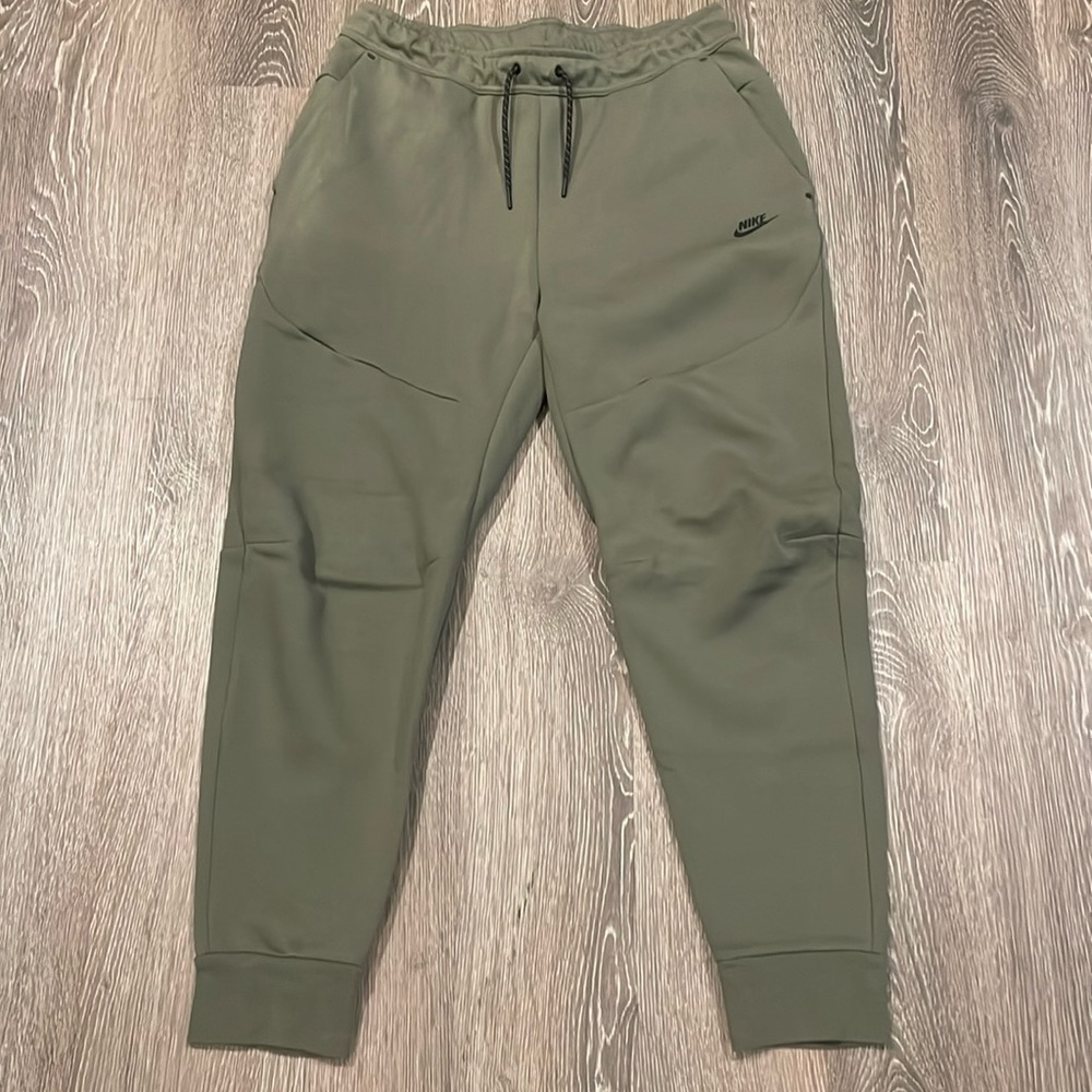 Nike Sportswear Tech Fleece